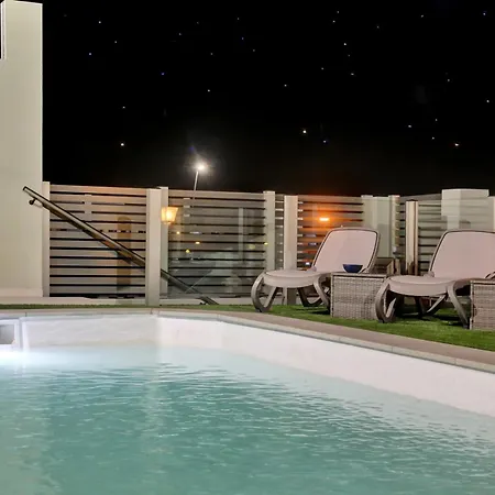 Prestige Luxe Atlantic Ocean Villa *